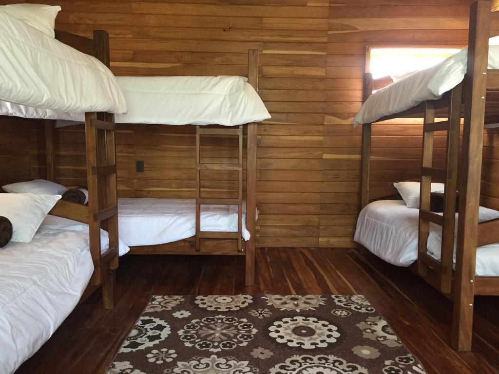 Casa Aura: Beachfront Premium Hostel Tamarindo Habitación foto